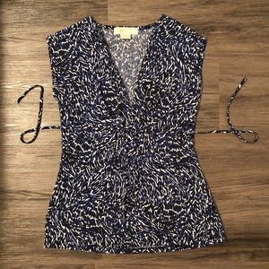 3 for $30 ‼️ Michael Kors Floral Blouse 😍